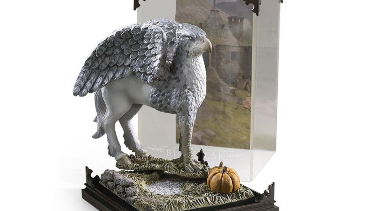 Widdop and Co Warner Bros Figurine hippogriffe Harry Potter Buckbeak, finition dorée, statue de collection avec base de présentation Widdop and Co Warner Bros Figurine hippogriffe Harry Potter Buckbeak, finition dorée, statue de collection avec base de présentation